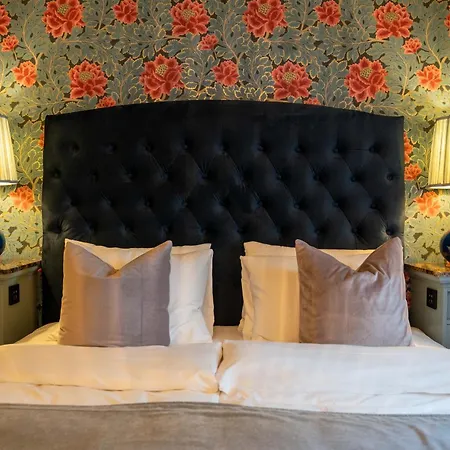 Charmante - Skostredet Hotell