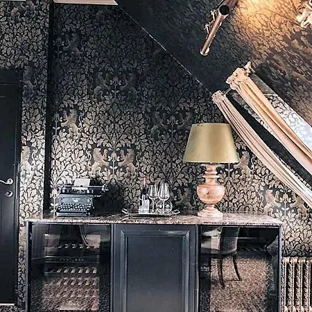 Charmante Skostredet Hotell 5*