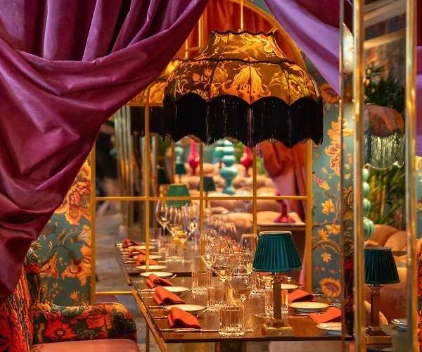 Charmante Skostredet Hotel 5*