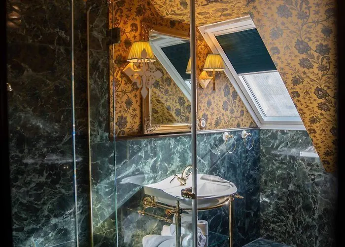 Hotel Charmante Skostredet