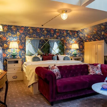 Otel Charmante - Skostredet Bergen