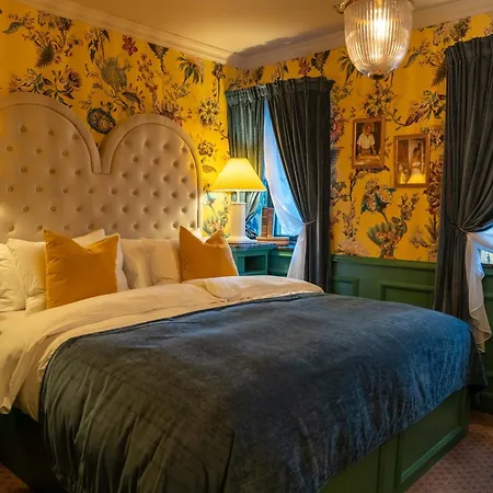 Charmante - Skostredet Otel